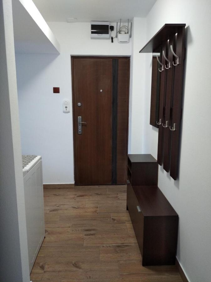 Appartamento Apartament Cristian Orşova Esterno foto